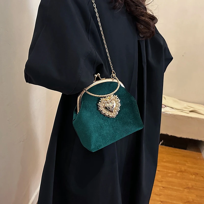 Women Bags Discount - Zincirler Kadife Çerçeve Kalp Akşam Yemeği
