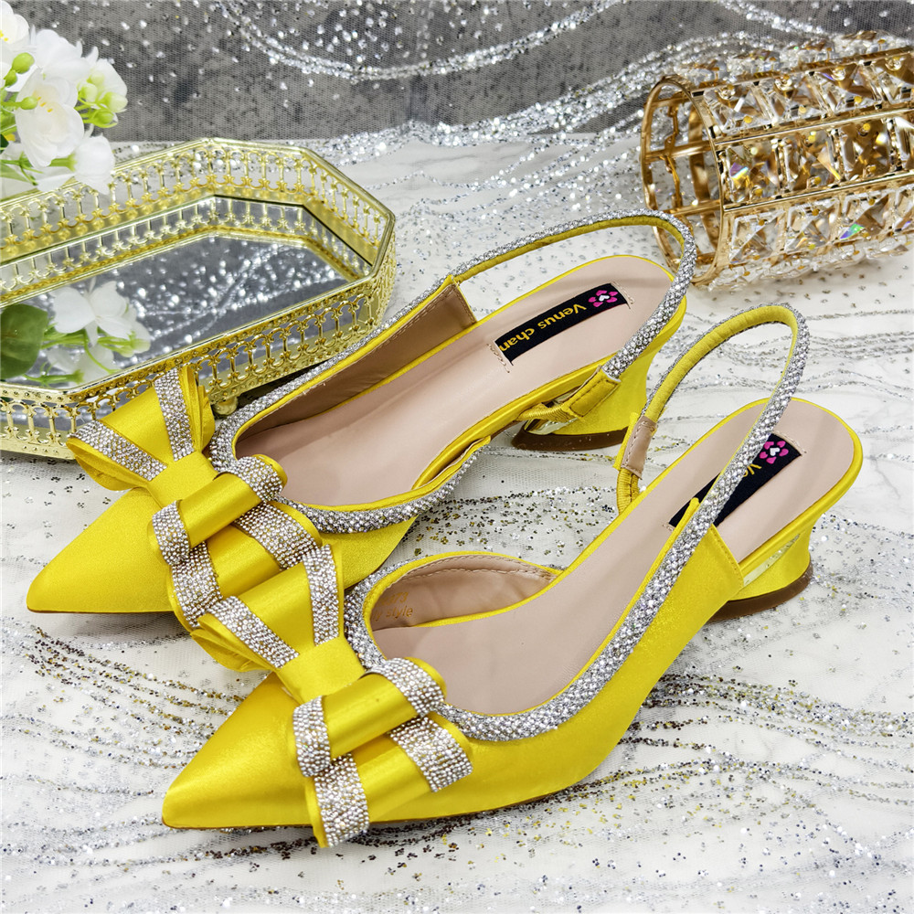 Zarif Sarı Saten Taşlı Fiyonkl - Women Bags For Wedding incelemesi ve fiyatı